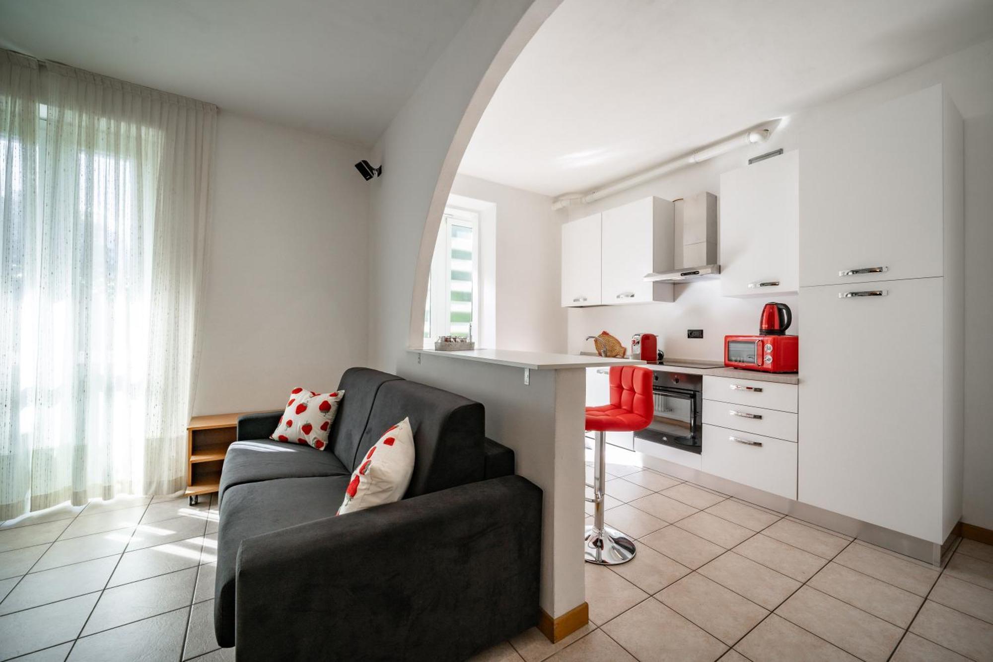 מנדלו דל לאריו Dolce Teresa Apartment מראה חיצוני תמונה